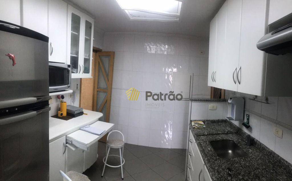 Apartamento para alugar com 3 quartos, 114m² - Foto 13