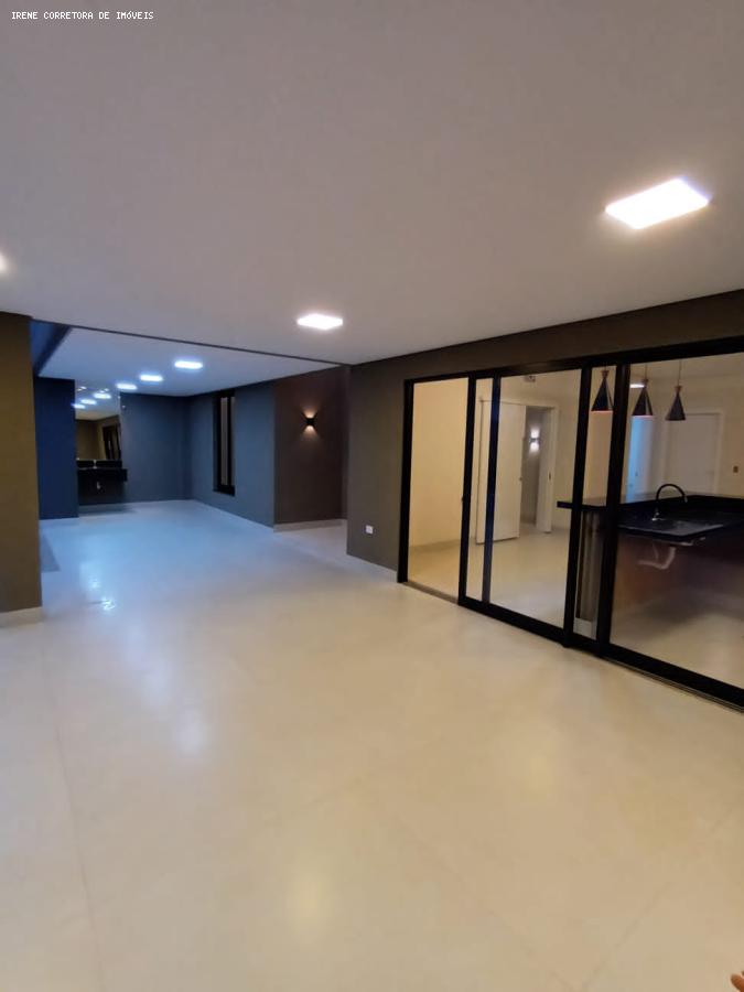 Casa à venda com 3 quartos, 360m² - Foto 9