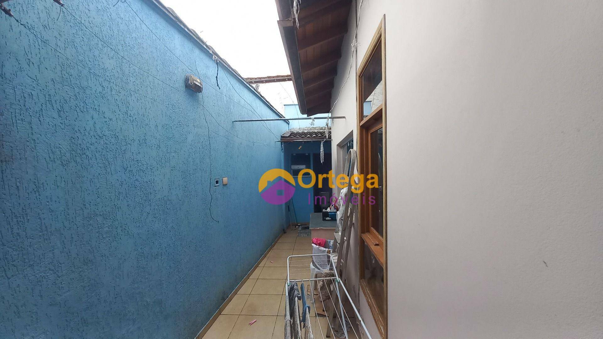 Casa à venda com 4 quartos, 199m² - Foto 25