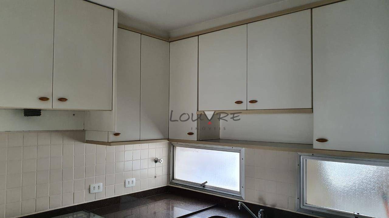 Apartamento à venda e aluguel com 3 quartos, 195m² - Foto 17