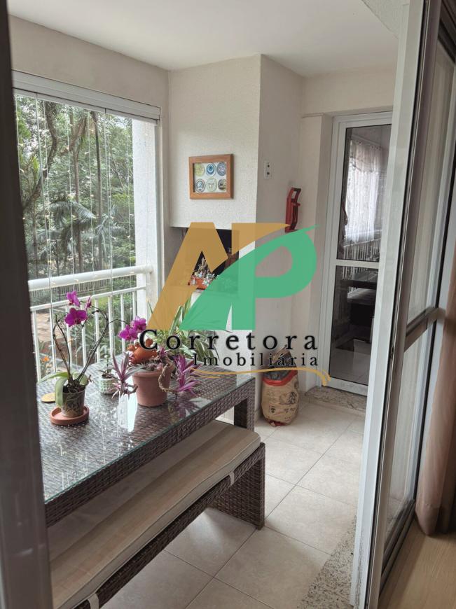 Apartamento à venda com 3 quartos, 126m² - Foto 9