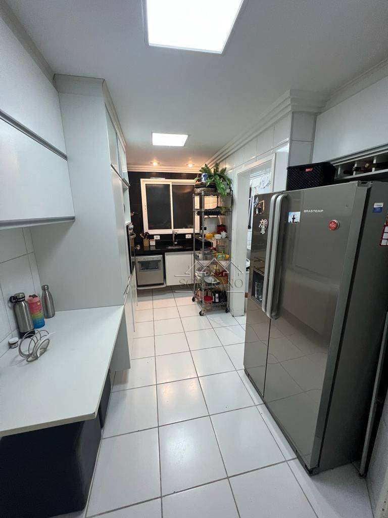 Apartamento à venda com 3 quartos, 96m² - Foto 8