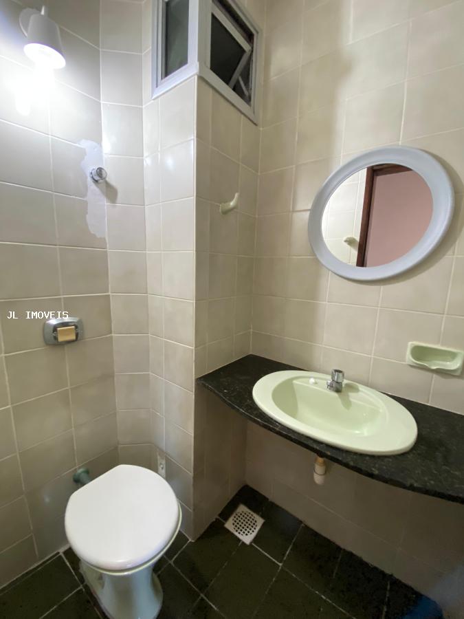 Apartamento para alugar com 3 quartos, 187m² - Foto 5