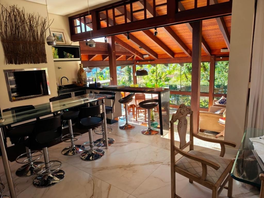 Casa à venda com 3 quartos, 400m² - Foto 11