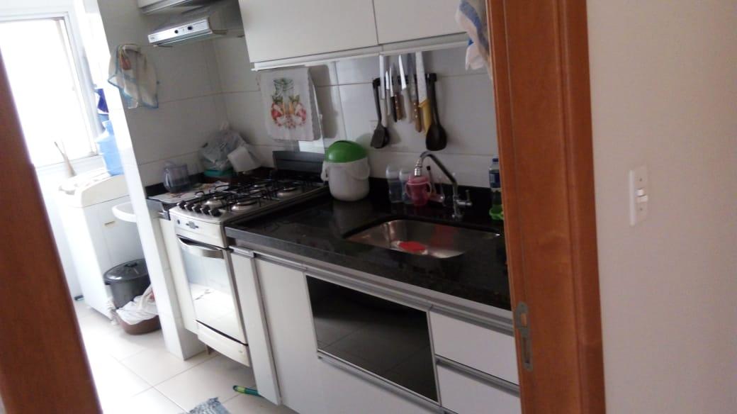 Apartamento à venda com 3 quartos, 86m² - Foto 4