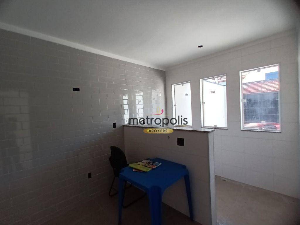 Sobrado à venda com 3 quartos, 67m² - Foto 9