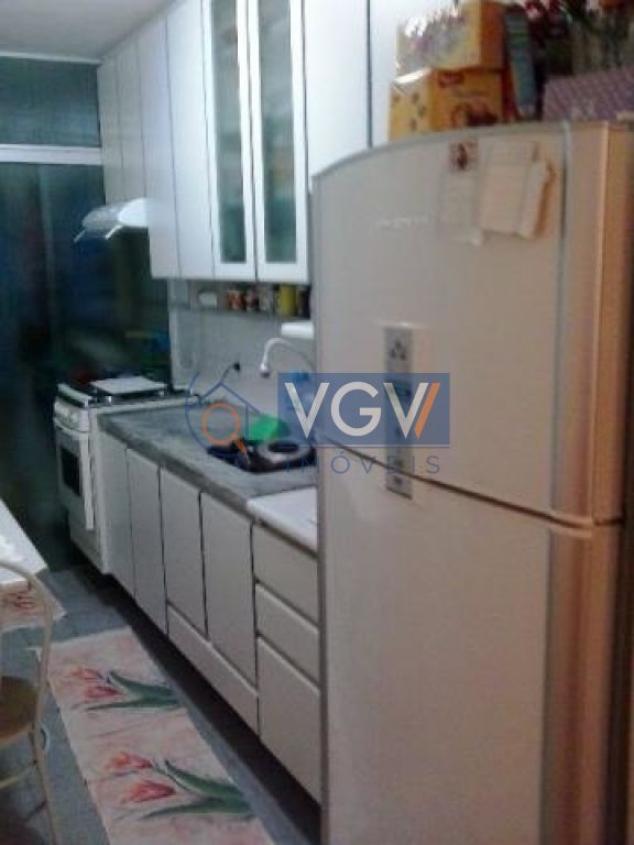 Apartamento à venda com 3 quartos, 62m² - Foto 1