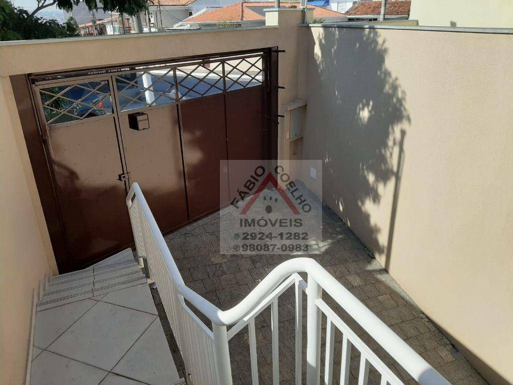 Sobrado à venda com 3 quartos, 190m² - Foto 1