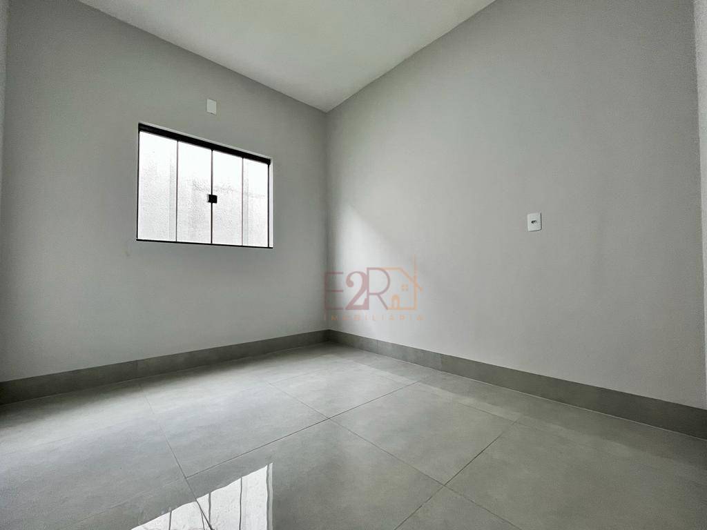 Casa à venda com 3 quartos, 87m² - Foto 8