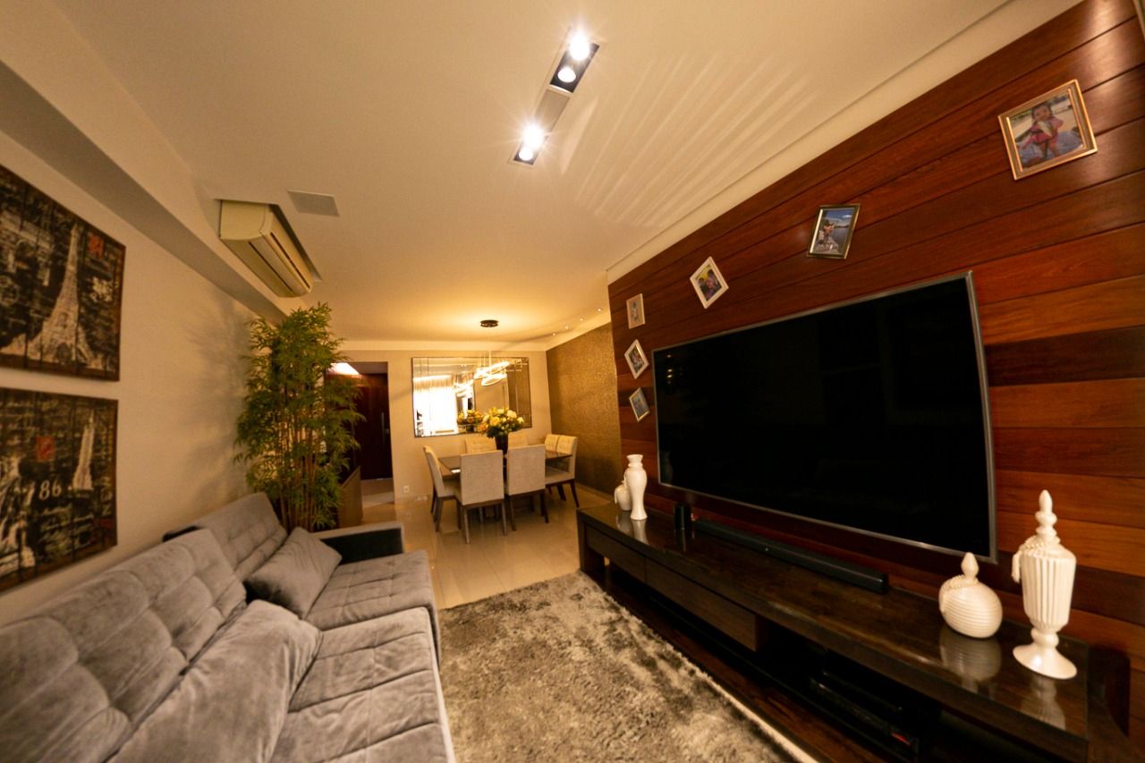Apartamento à venda com 3 quartos, 128m² - Foto 2