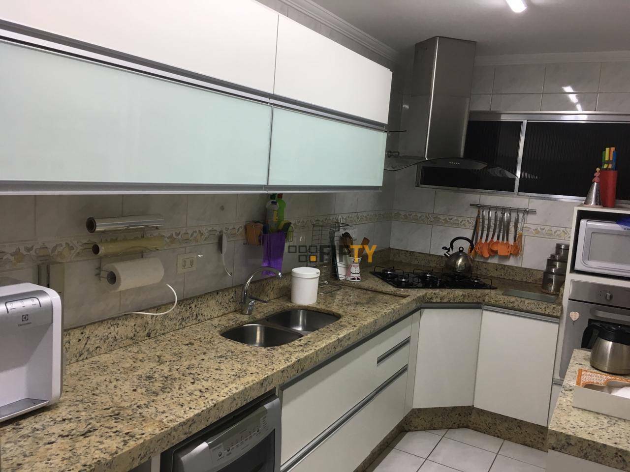 Apartamento à venda com 2 quartos, 110m² - Foto 7