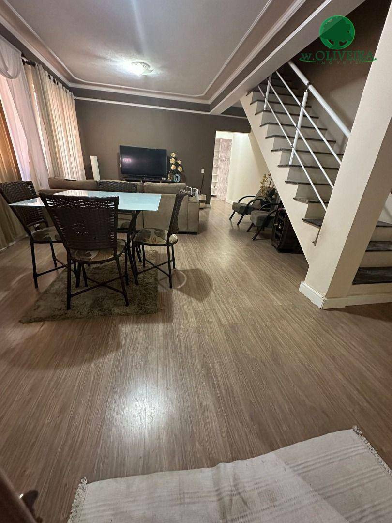 Sobrado à venda com 3 quartos, 186m² - Foto 1