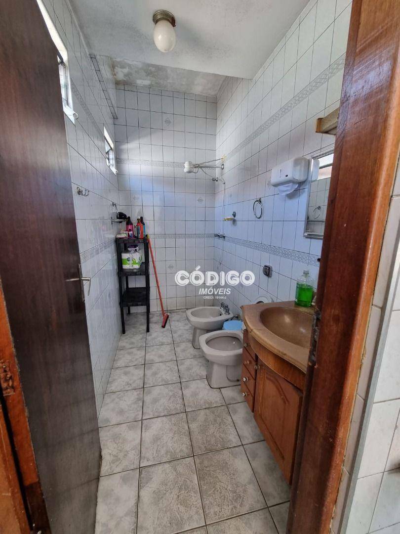 Casa à venda com 4 quartos, 150m² - Foto 9