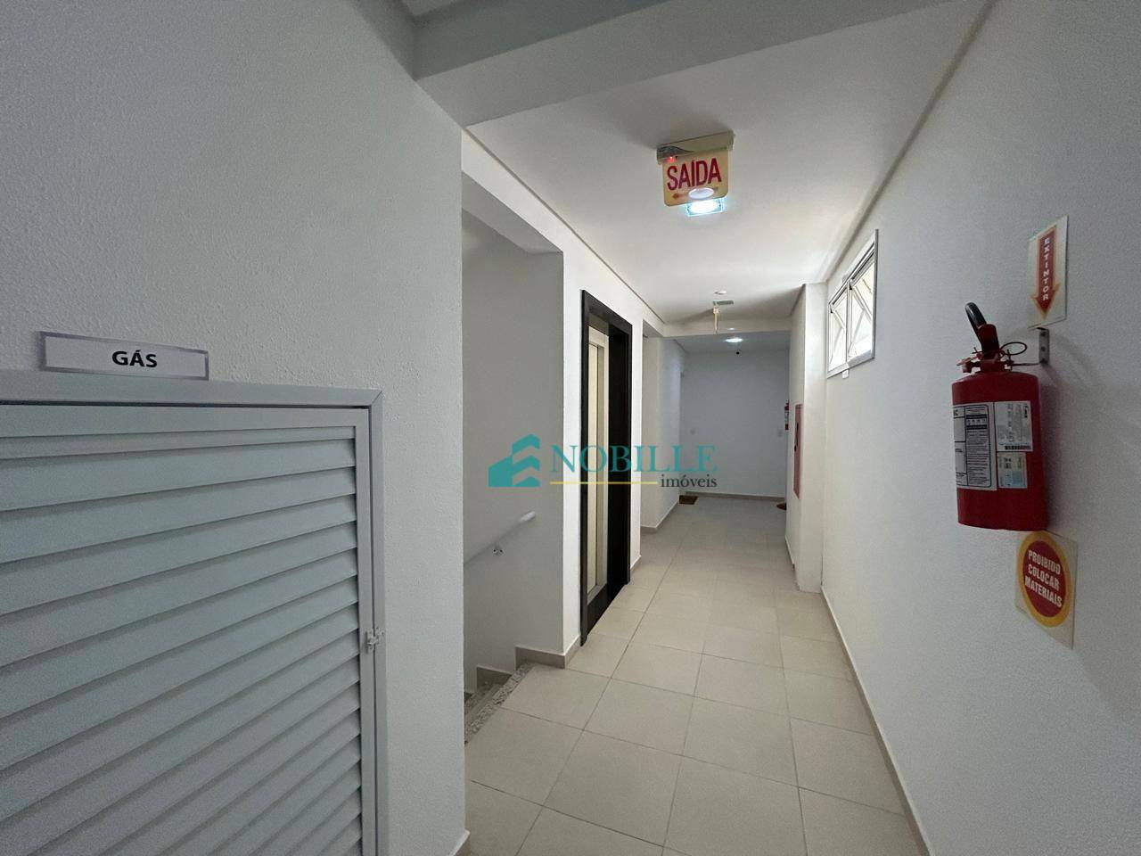 Apartamento para alugar com 2 quartos, 70m² - Foto 17