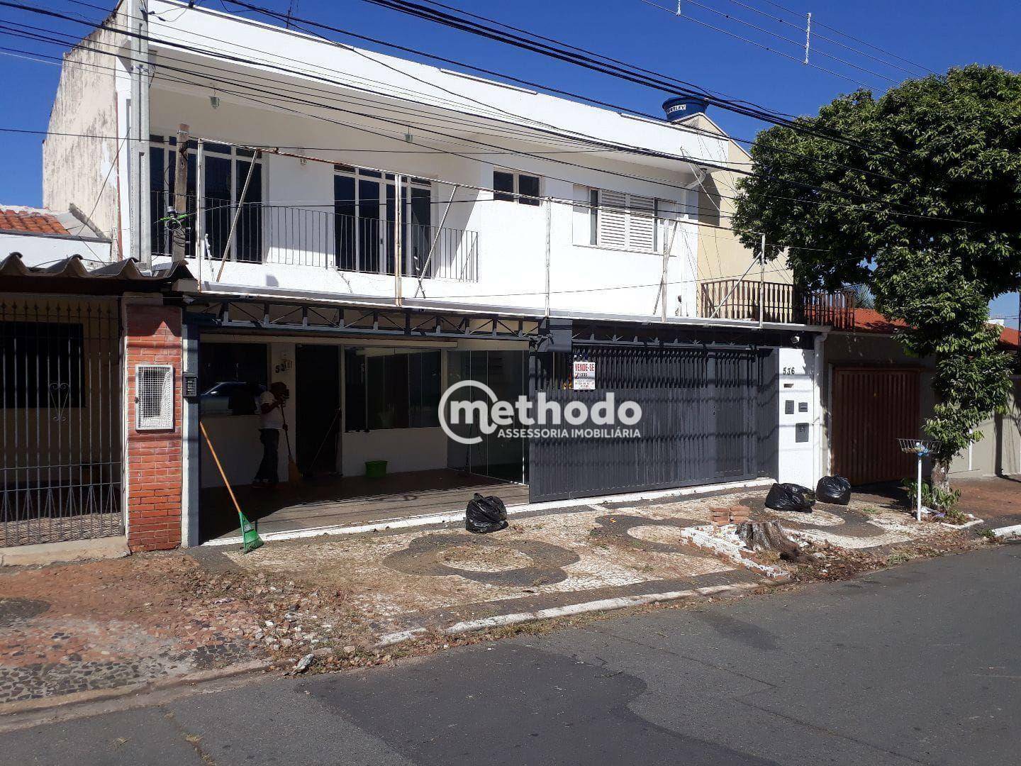 Casa à venda e aluguel com 3 quartos, 120m² - Foto 1