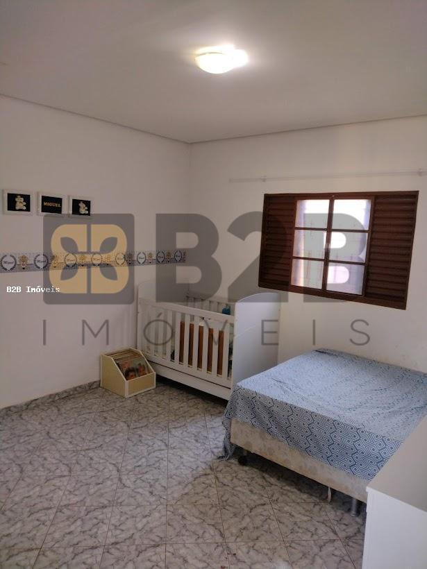 Casa à venda com 3 quartos, 156m² - Foto 11