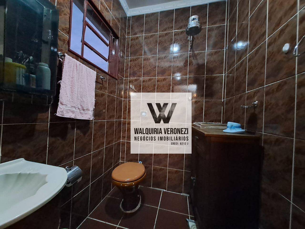 Casa à venda com 3 quartos, 361m² - Foto 4