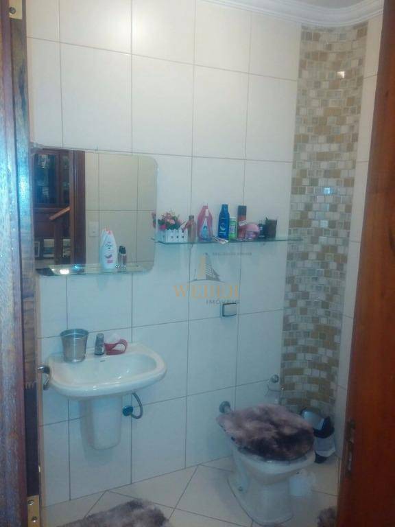 Casa de Condomínio à venda com 3 quartos, 200m² - Foto 5