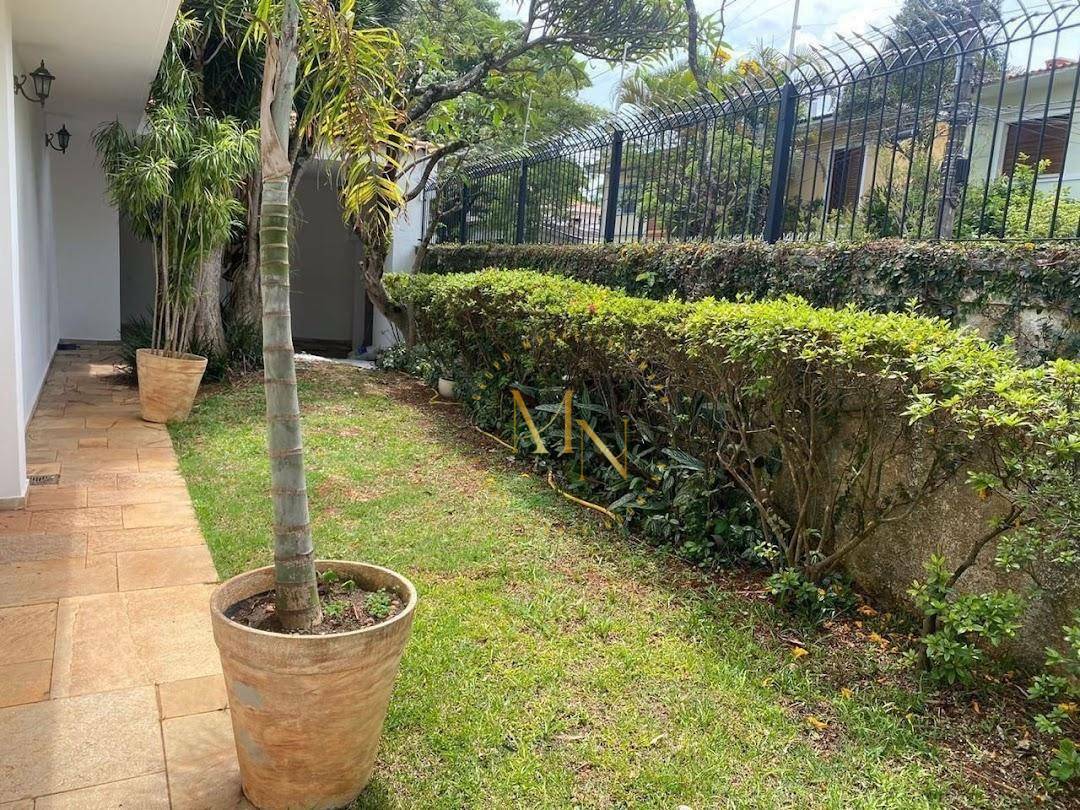 Casa à venda e aluguel com 4 quartos, 450m² - Foto 13