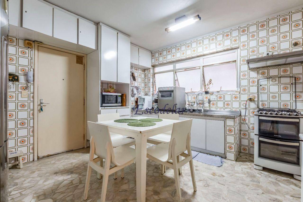 Apartamento à venda com 3 quartos, 138m² - Foto 8