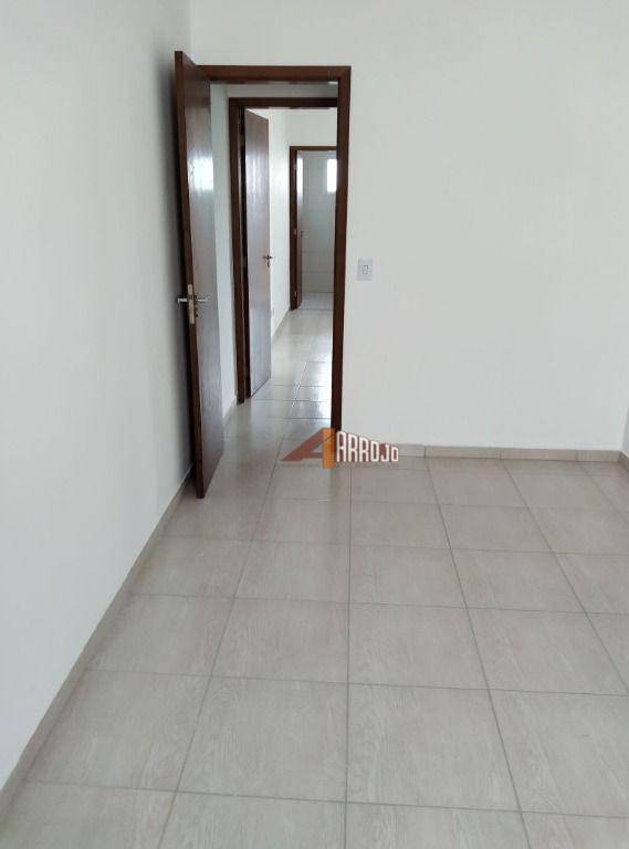 Sobrado à venda com 3 quartos, 97m² - Foto 13