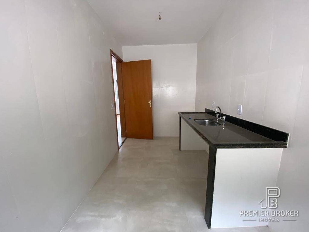 Casa à venda com 2 quartos, 54m² - Foto 11