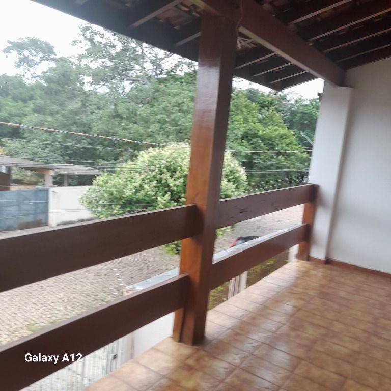 Casa, 4 quartos, 180 m² - Foto 2