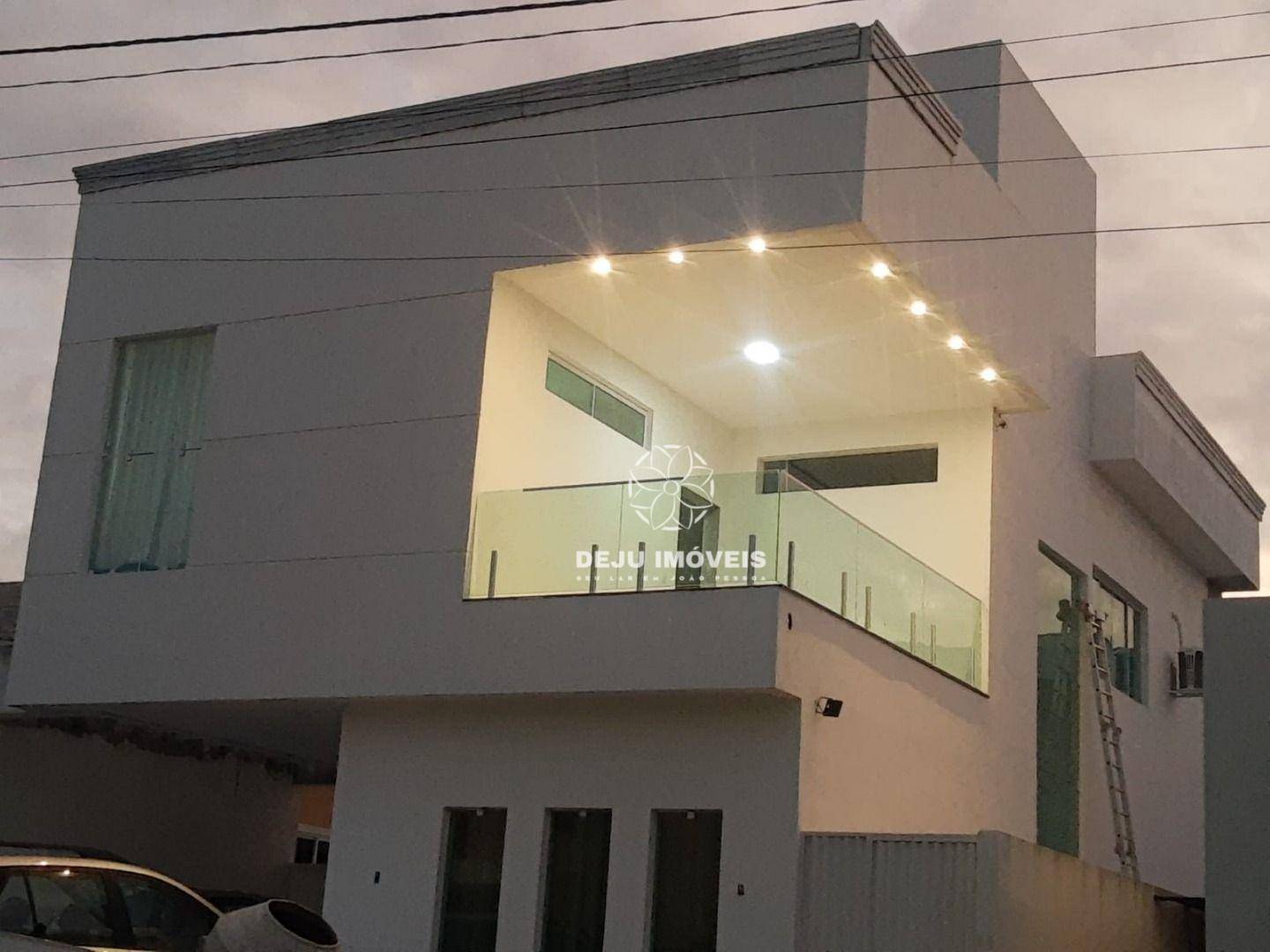 Casa à venda com 4 quartos, 180m² - Foto 1