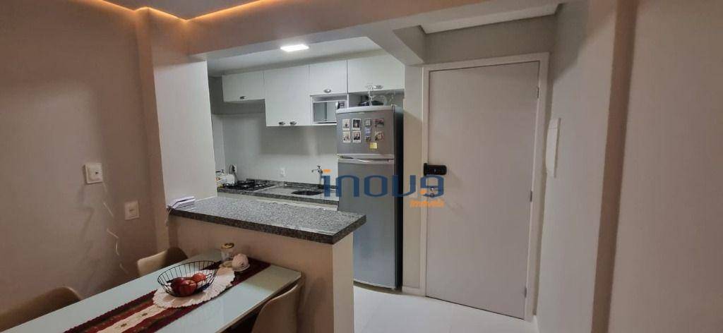 Apartamento à venda com 2 quartos, 52m² - Foto 12