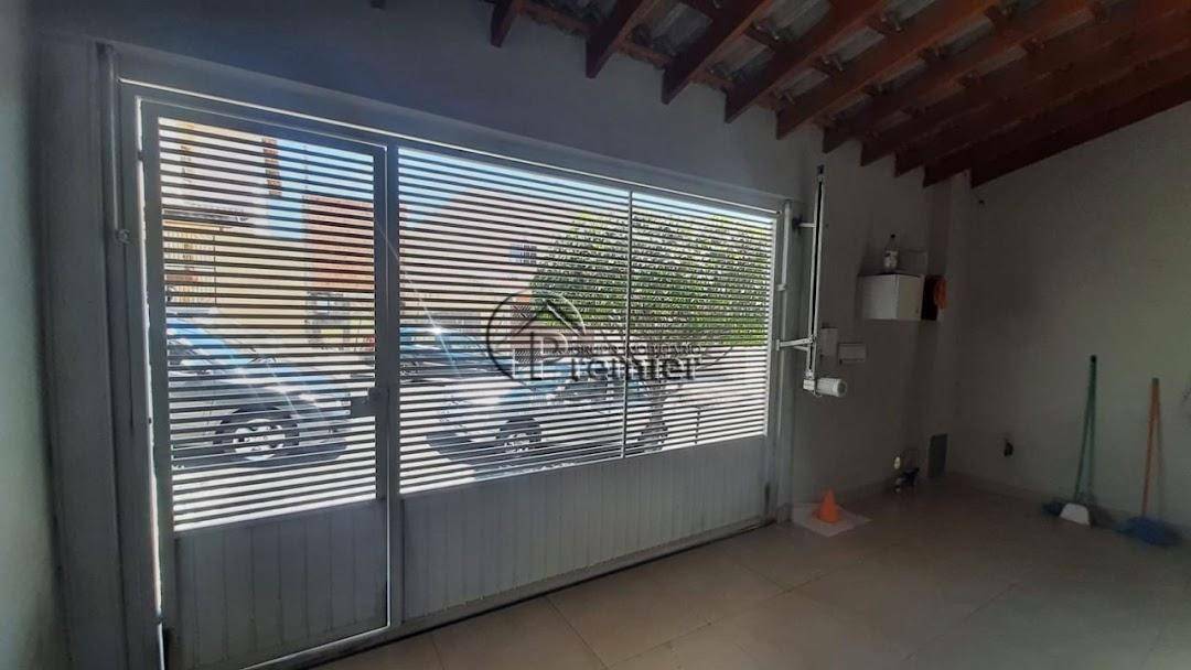 Casa à venda com 3 quartos, 173m² - Foto 4