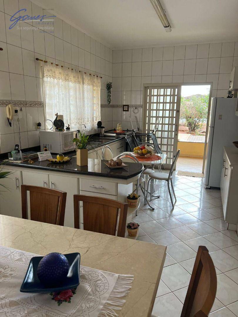 Sobrado à venda com 3 quartos, 179m² - Foto 18