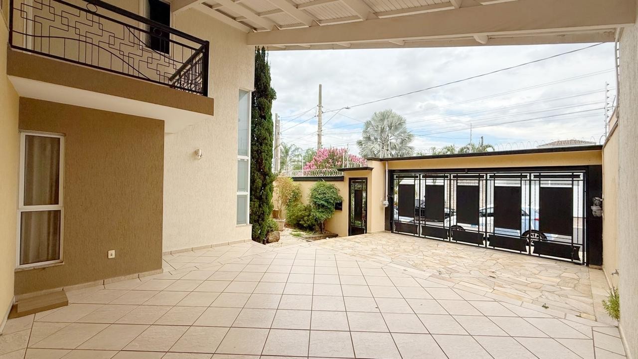 Casa para alugar com 3 quartos, 357m² - Foto 26