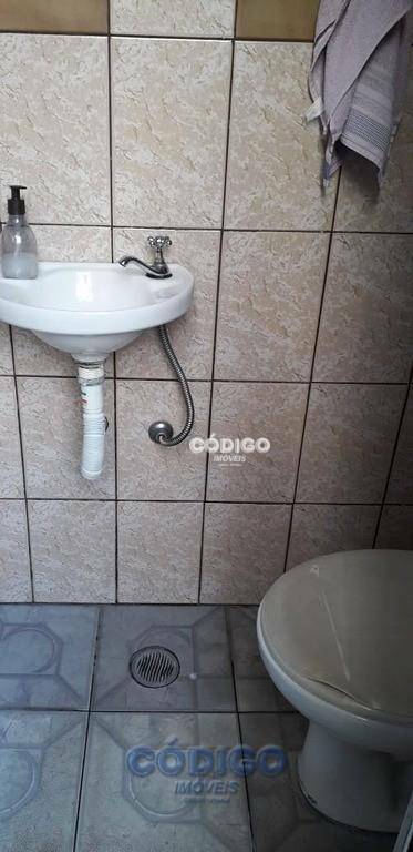 Sobrado à venda com 4 quartos, 250m² - Foto 8