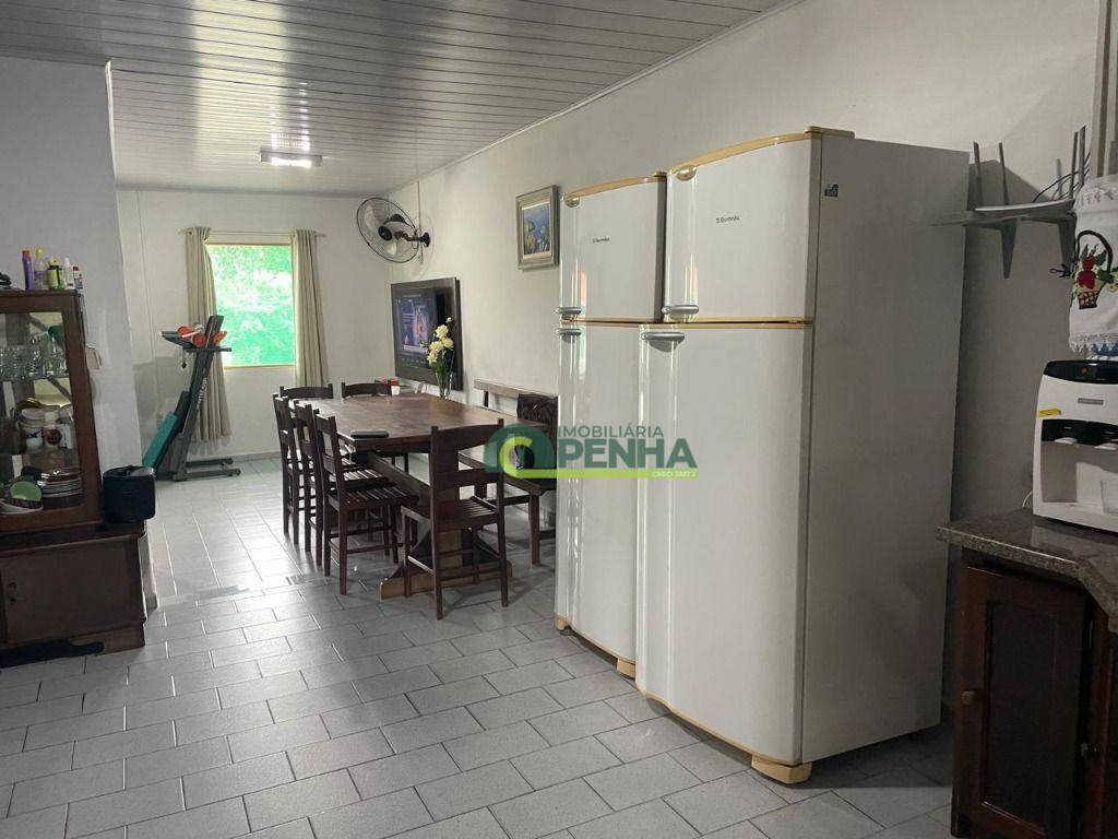 Casa à venda com 5 quartos, 180m² - Foto 5