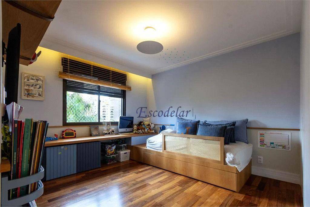 Apartamento à venda com 4 quartos, 196m² - Foto 7