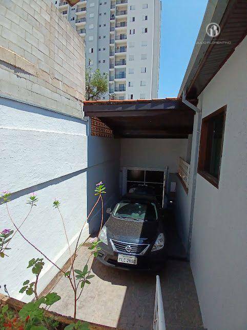 Sobrado à venda com 4 quartos, 185m² - Foto 4