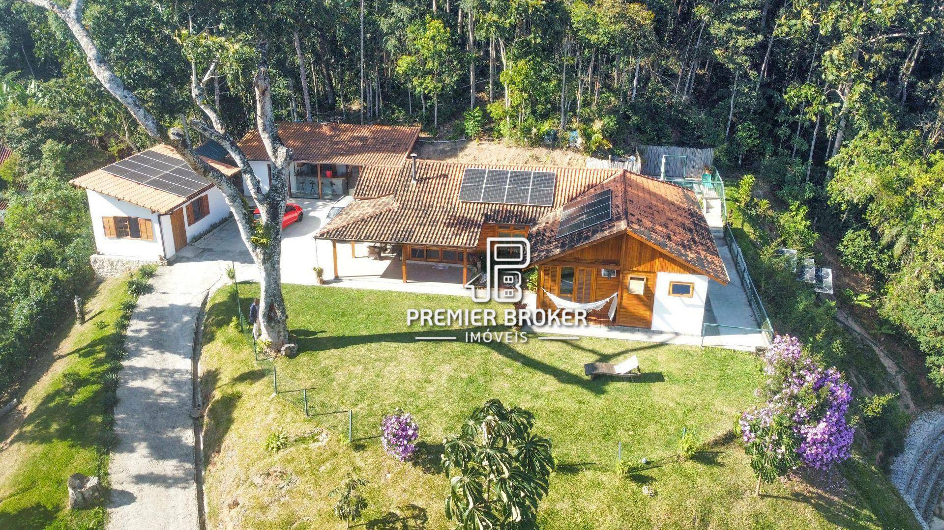 Casa de Condomínio à venda com 5 quartos, 210m² - Foto 3