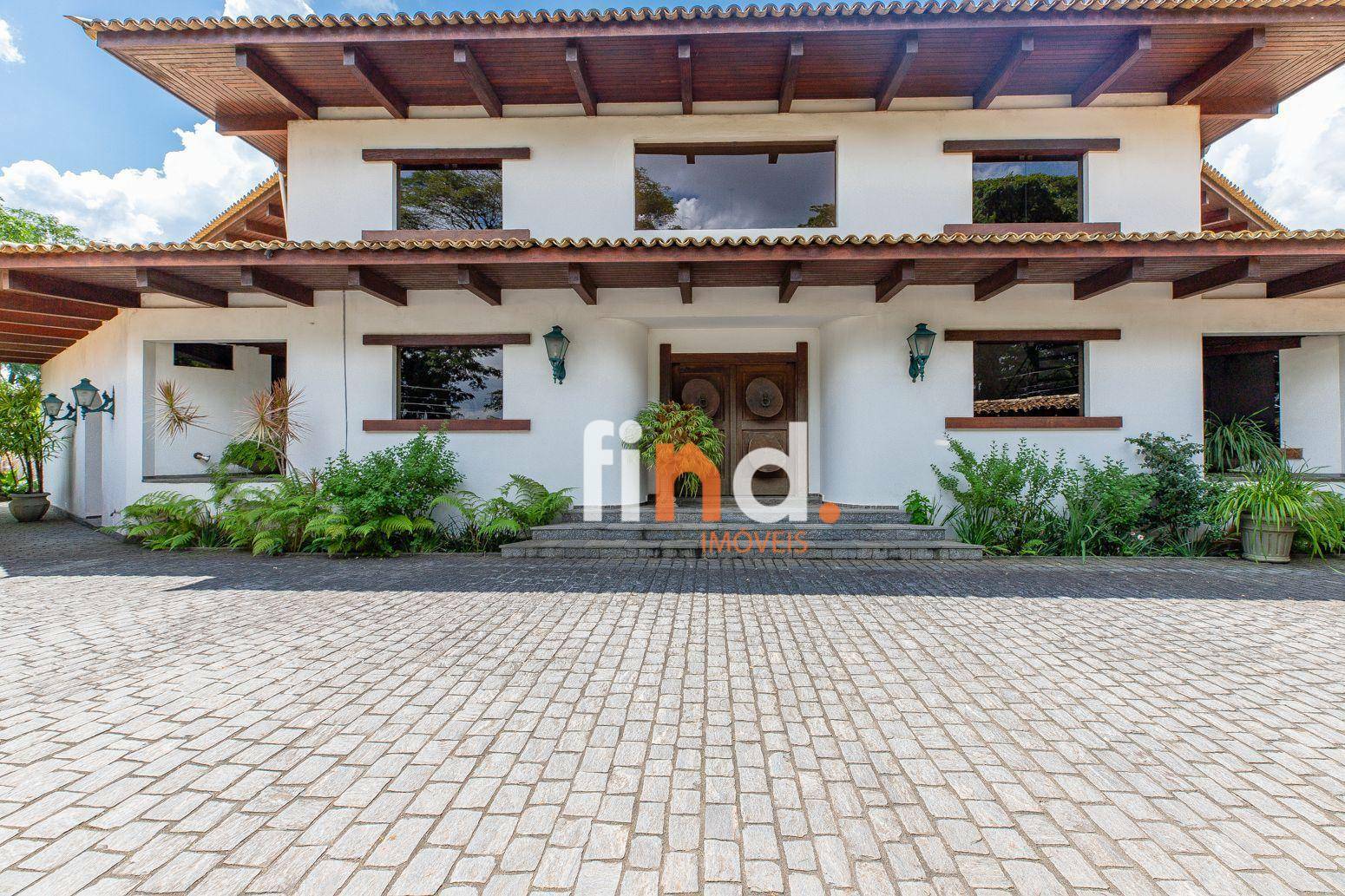 Casa de Condomínio à venda e aluguel com 4 quartos, 951m² - Foto 1
