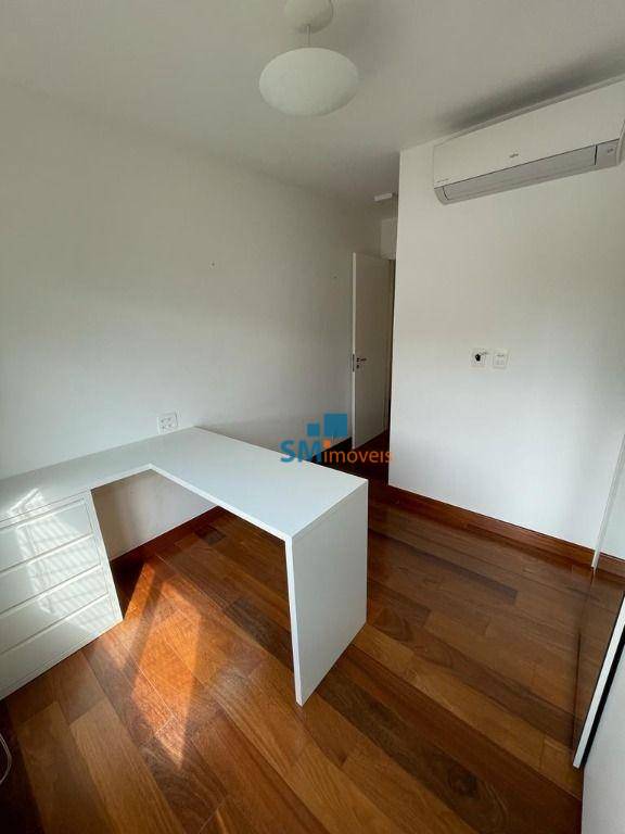 Apartamento para alugar com 4 quartos, 199m² - Foto 9