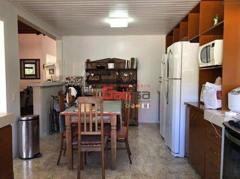 Casa de Condomínio à venda com 5 quartos, 280m² - Foto 11