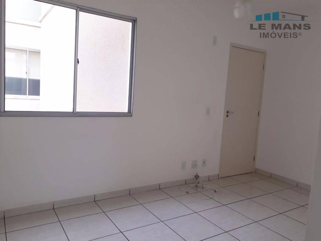 Apartamento à venda com 2 quartos, 46m² - Foto 1