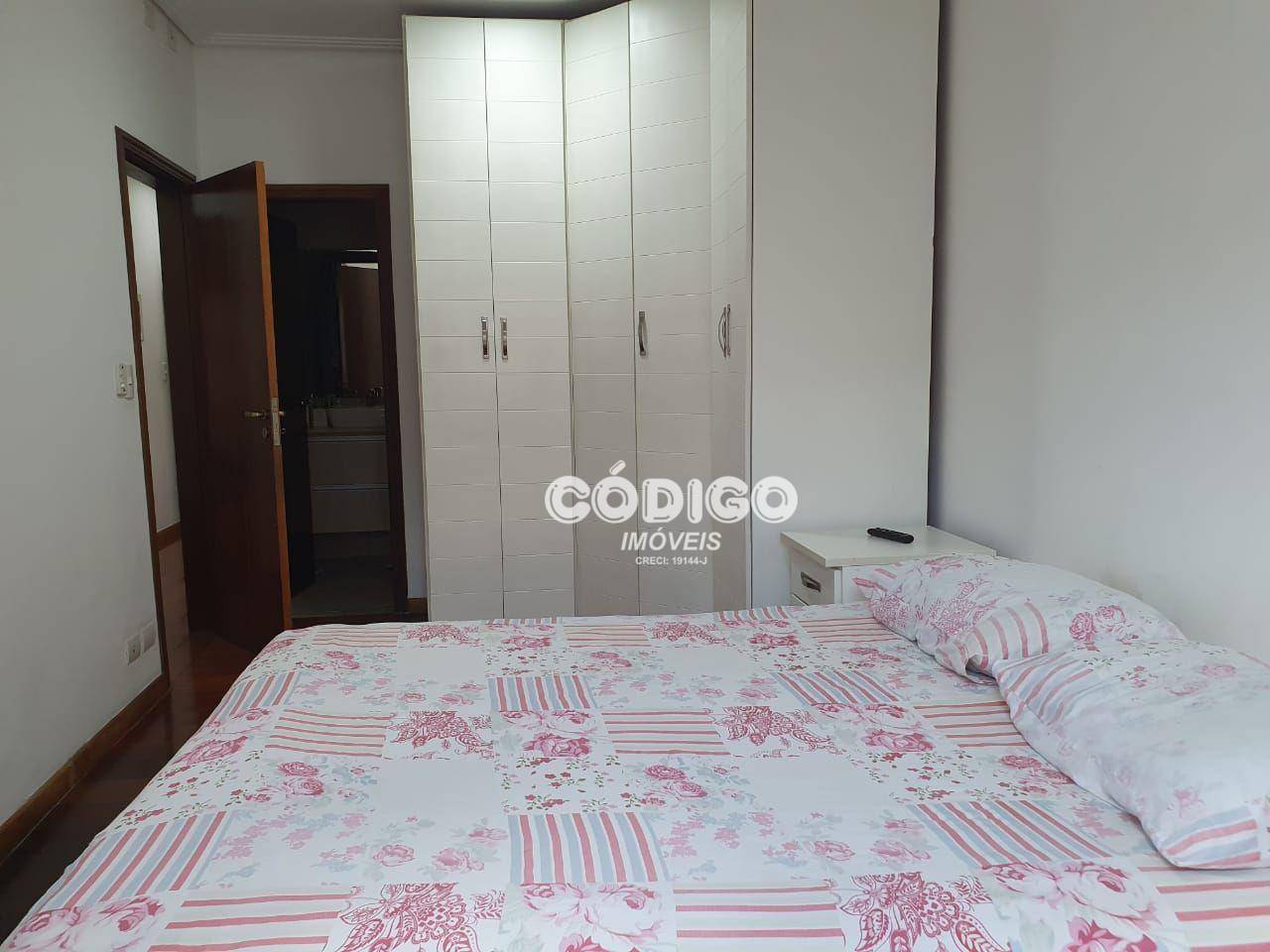 Casa à venda com 3 quartos, 200m² - Foto 16