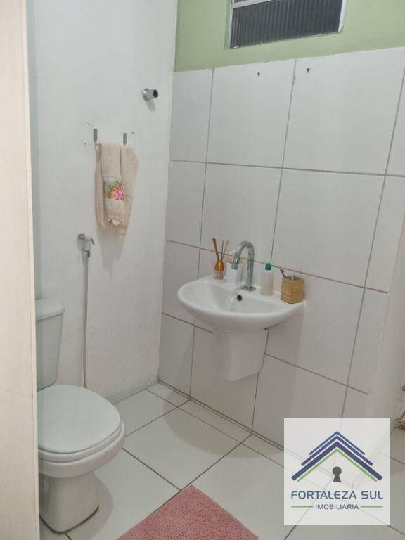 Apartamento à venda com 3 quartos, 107m² - Foto 12