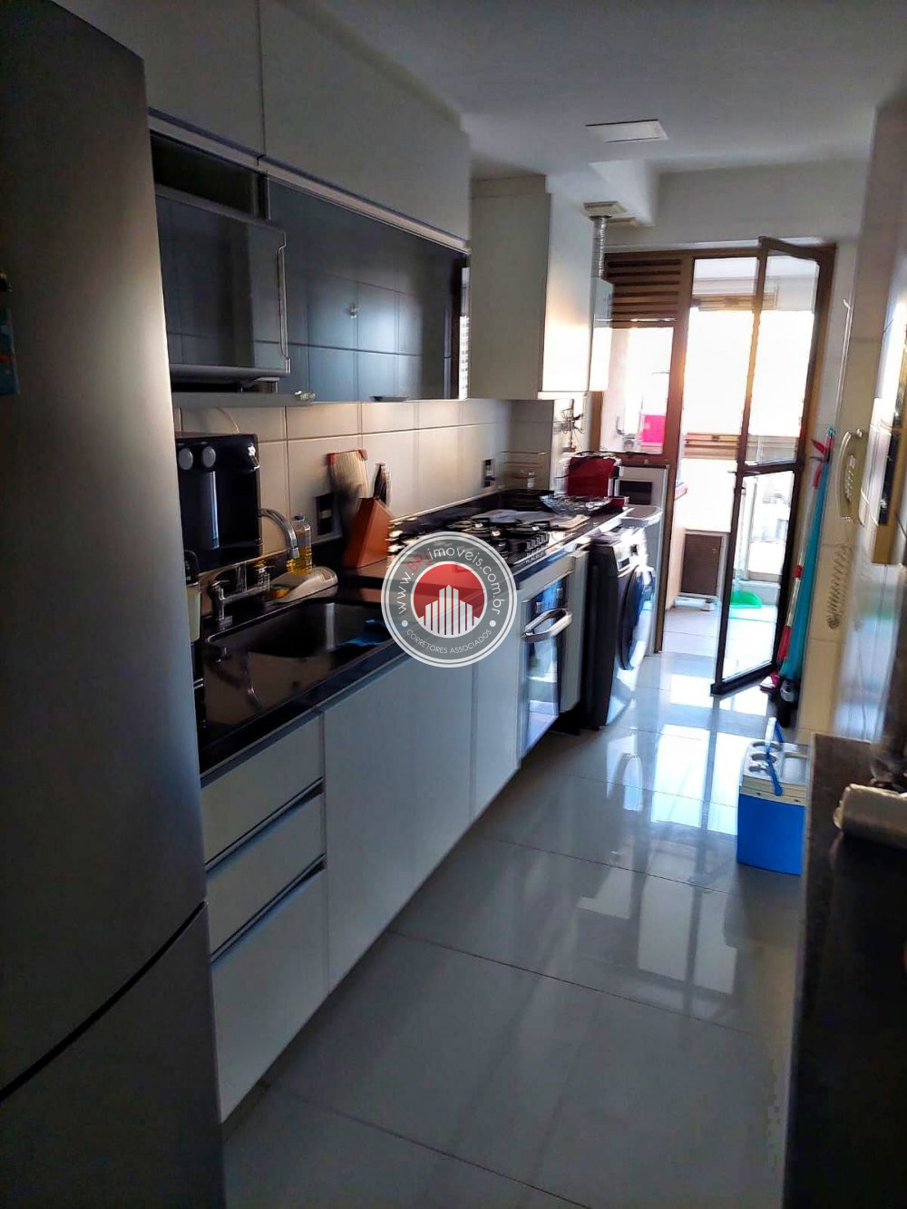 Apartamento à venda com 3 quartos, 82m² - Foto 32