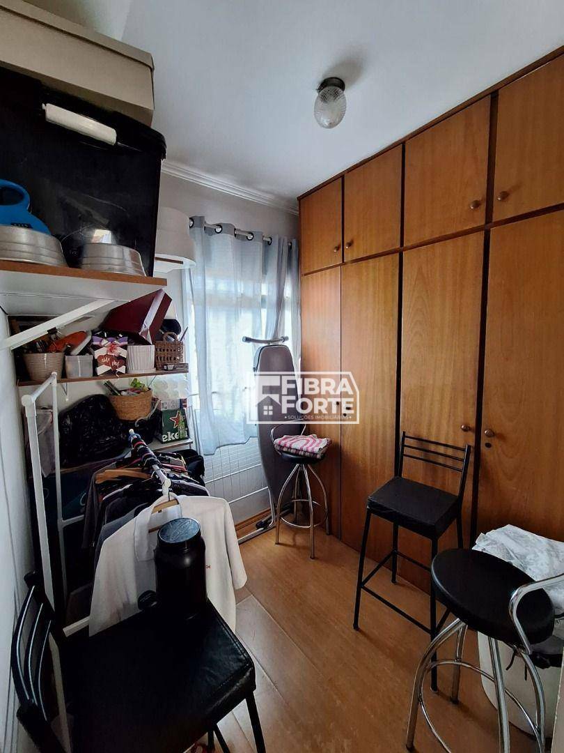 Apartamento à venda com 4 quartos, 150m² - Foto 8