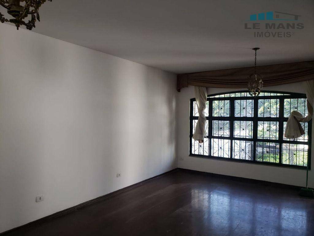 Casa à venda com 3 quartos, 211m² - Foto 20