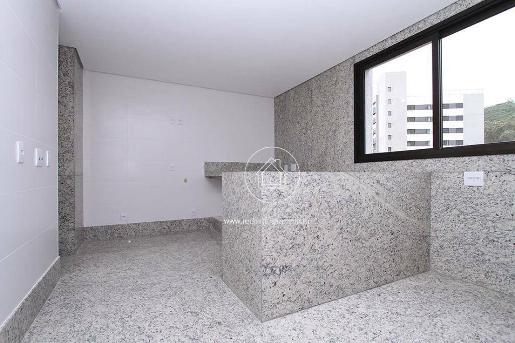 Apartamento à venda com 4 quartos, 186m² - Foto 21