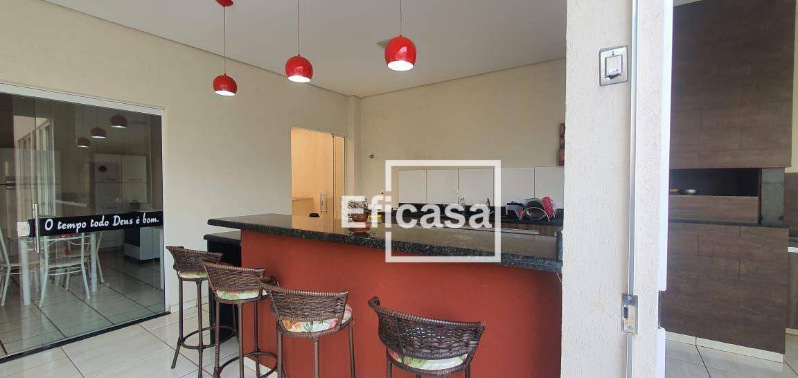 Casa à venda com 3 quartos, 230m² - Foto 16