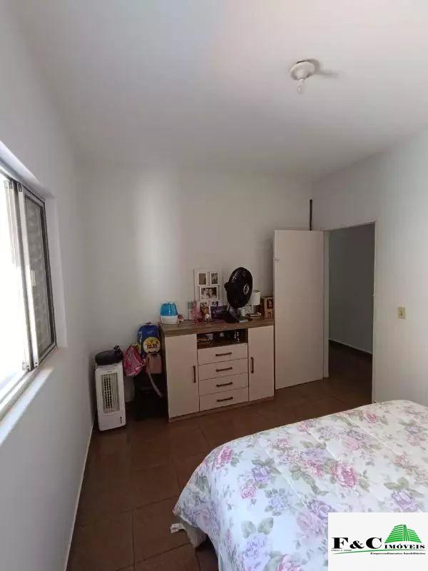 Casa à venda com 3 quartos, 200m² - Foto 14