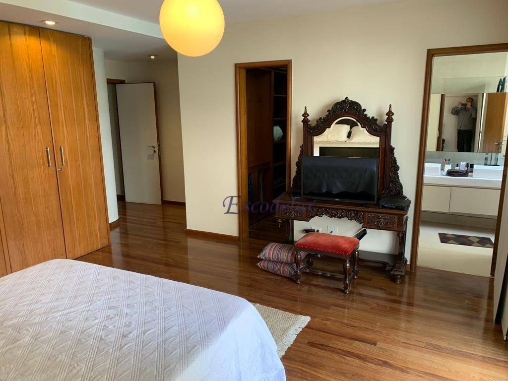 Apartamento para alugar com 4 quartos, 298m² - Foto 22